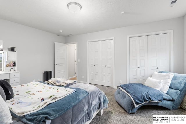 4112 S 213 Street, Elkhorn, NE 68022