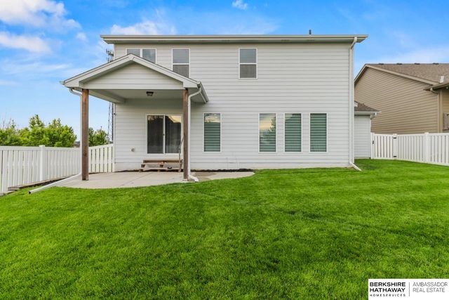 4112 S 213 Street, Elkhorn, NE 68022