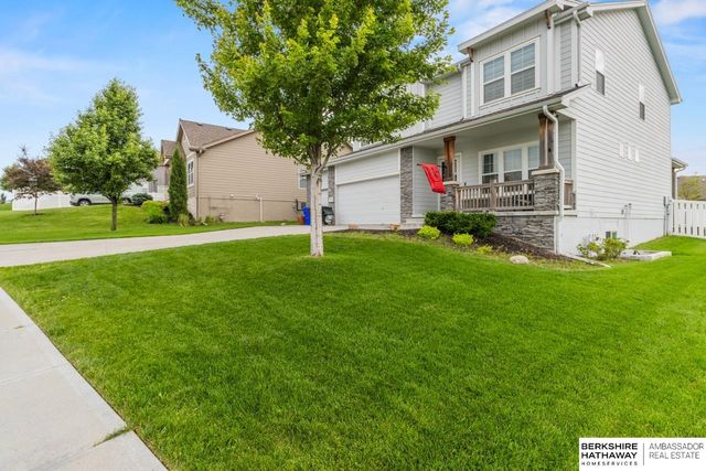 4112 S 213 Street, Elkhorn, NE 68022