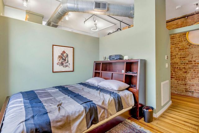 1237 Vine Street, Cincinnati, OH 45202