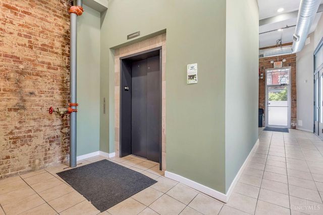 1237 Vine Street, Cincinnati, OH 45202