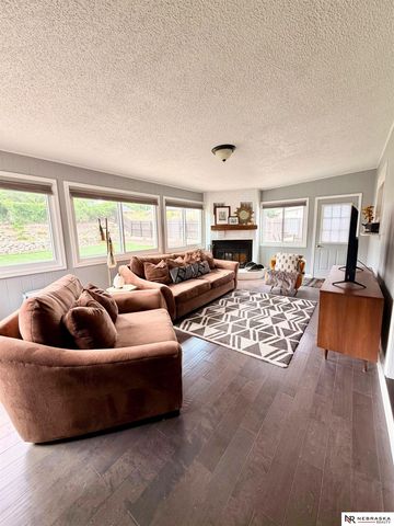 3208 9th Avenue, Kearney, NE 68845