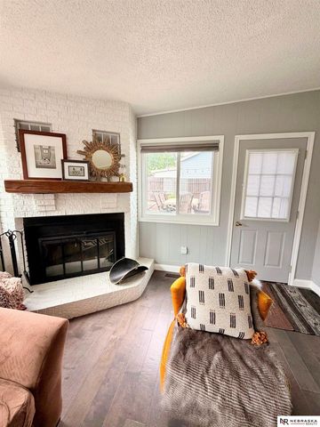 3208 9th Avenue, Kearney, NE 68845