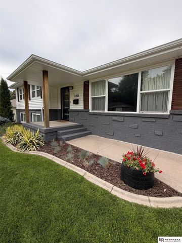 3208 9th Avenue, Kearney, NE 68845