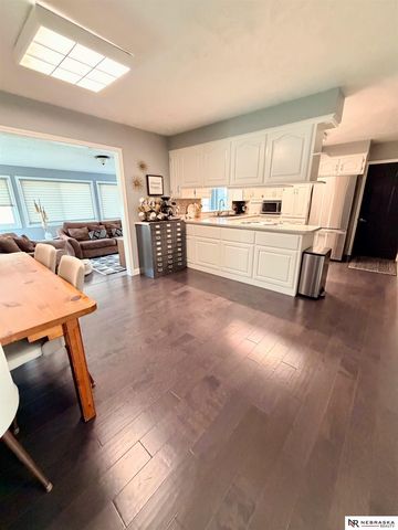 3208 9th Avenue, Kearney, NE 68845