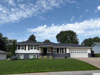 3208 9th Avenue, Kearney, NE 68845
