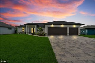 634 SE 1st TER, Cape Coral, FL 33990