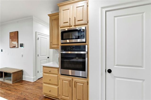 4221 Willow Oak Drive, Gainesville, GA 30506