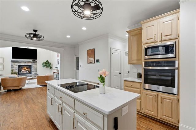 4221 Willow Oak Drive, Gainesville, GA 30506