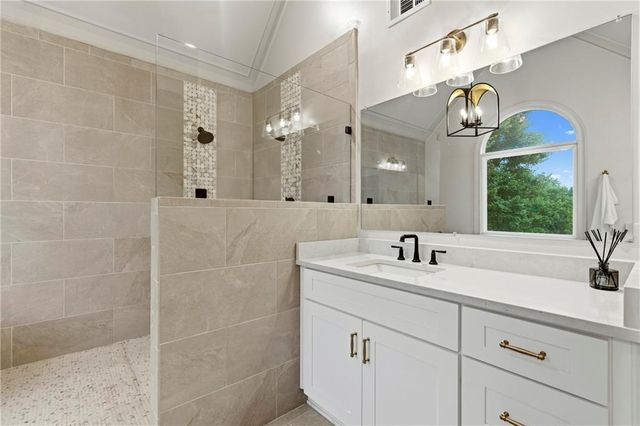 4221 Willow Oak Drive, Gainesville, GA 30506