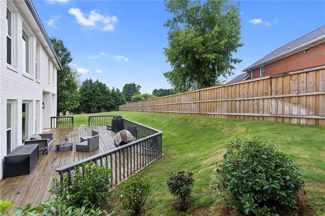 4221 Willow Oak Drive, Gainesville, GA 30506