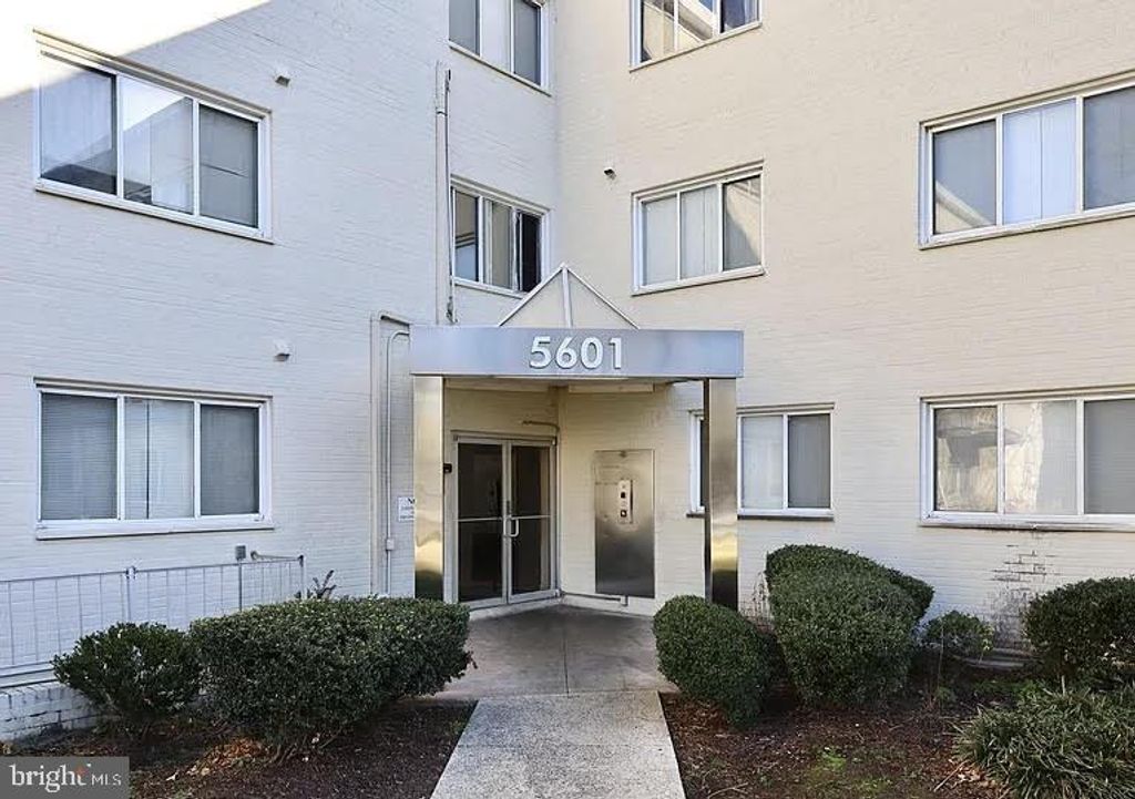5601 PARKER HOUSE TER #214, Hyattsville, MD 20782