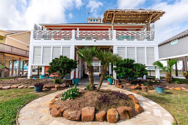2296 E Crab Street, Crystal Beach, TX 77650