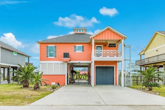 2296 E Crab Street, Crystal Beach, TX 77650