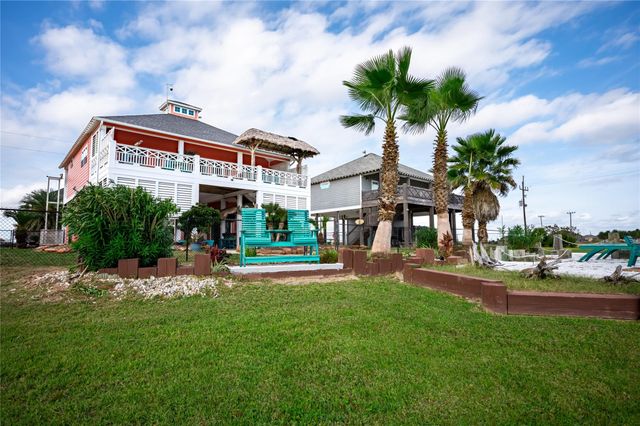 2296 E Crab Street, Crystal Beach, TX 77650
