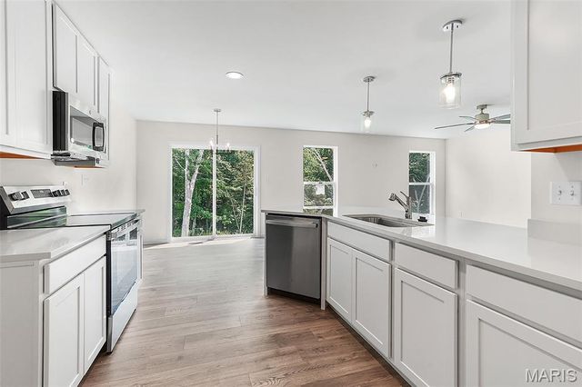 35 Fairmount Grove Drive, St Peters, MO 63376