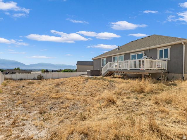 1038 W MERIDIAN DR, Saratoga Springs, UT 84045