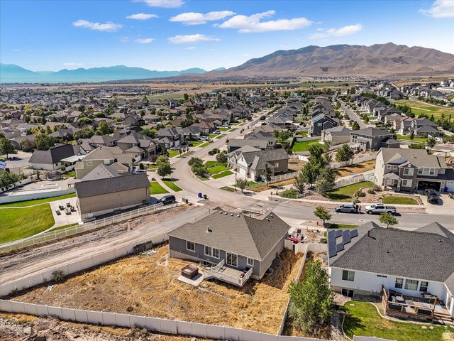 1038 W MERIDIAN DR, Saratoga Springs, UT 84045