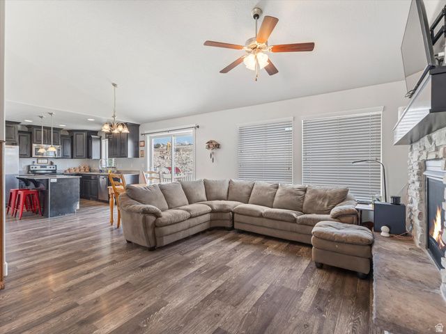 1038 W MERIDIAN DR, Saratoga Springs, UT 84045