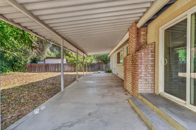 7009 Lincoln Oaks Dr, Fair Oaks, CA 95628