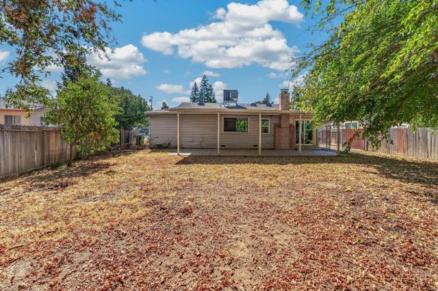 7009 Lincoln Oaks Dr, Fair Oaks, CA 95628