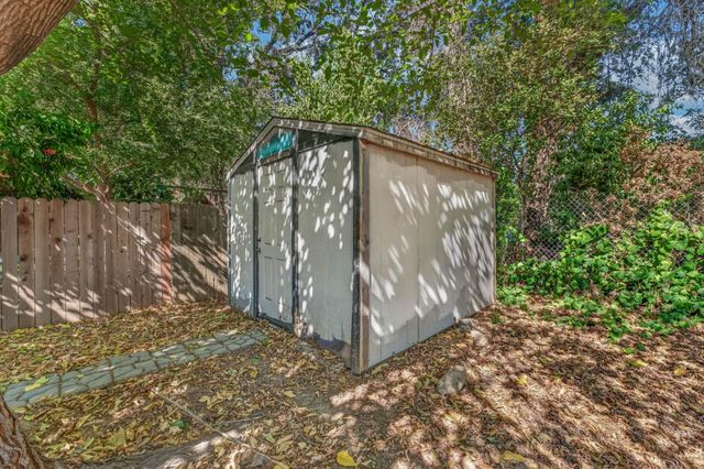 7009 Lincoln Oaks Dr, Fair Oaks, CA 95628