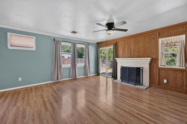 7009 Lincoln Oaks Dr, Fair Oaks, CA 95628