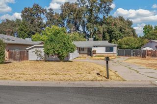 7009 Lincoln Oaks Dr, Fair Oaks, CA 95628