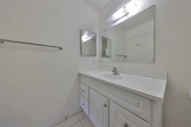 431 GLOUCESTER BOULEVARD, Sun City Center, FL 33573