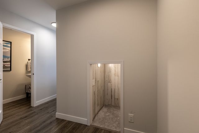 1693 Waterford Road, North Aurora, IL 60542