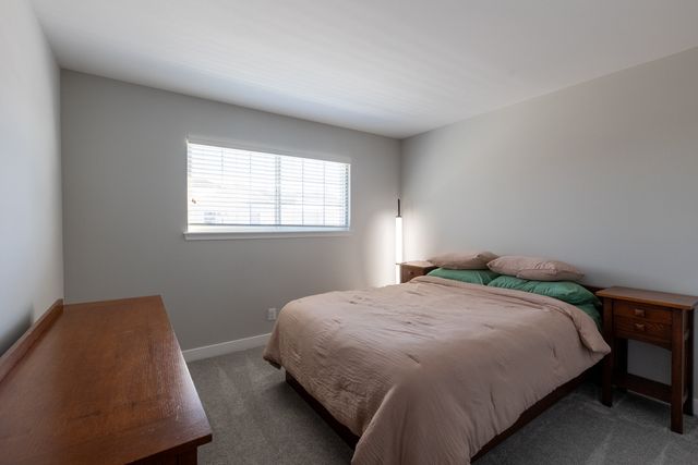 1693 Waterford Road, North Aurora, IL 60542