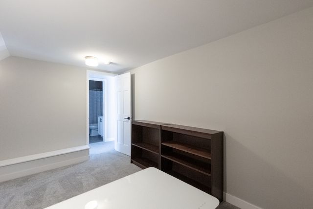 1693 Waterford Road, North Aurora, IL 60542