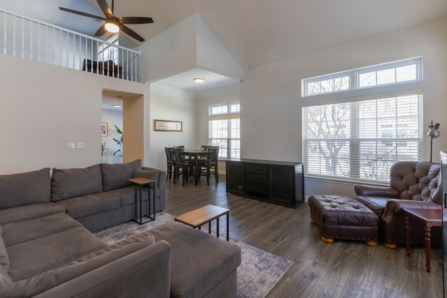 1693 Waterford Road, North Aurora, IL 60542