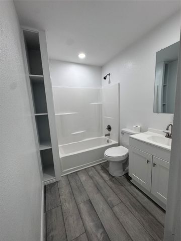 7261 HWY 276 6, Point, TX 75472