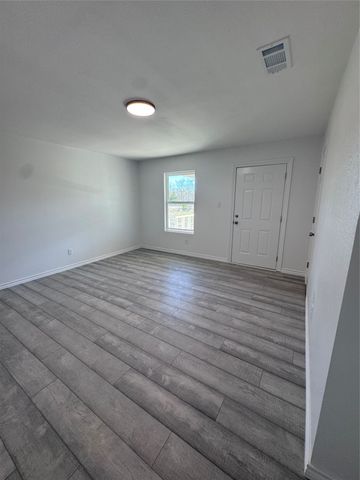 7261 HWY 276 6, Point, TX 75472
