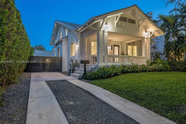 320 NE 88th St, El Portal, FL 33138