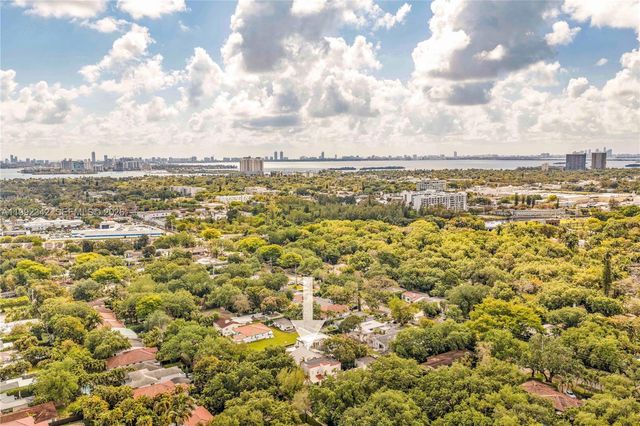 320 NE 88th St, El Portal, FL 33138