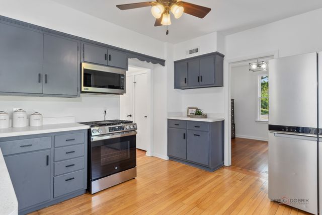22291 W Long Grove Road, Deer Park, IL 60010