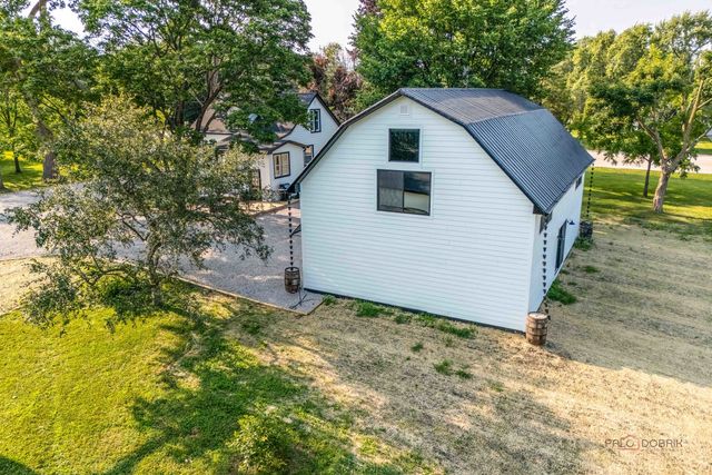 22291 W Long Grove Road, Deer Park, IL 60010