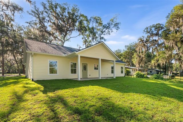 332 SE 3RD AVENUE, Melrose, FL 32666