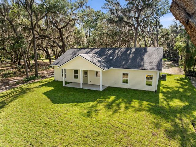 332 SE 3RD AVENUE, Melrose, FL 32666