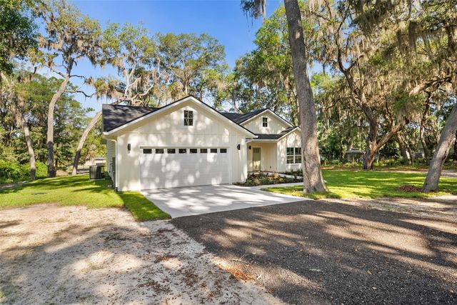332 SE 3RD AVENUE, Melrose, FL 32666
