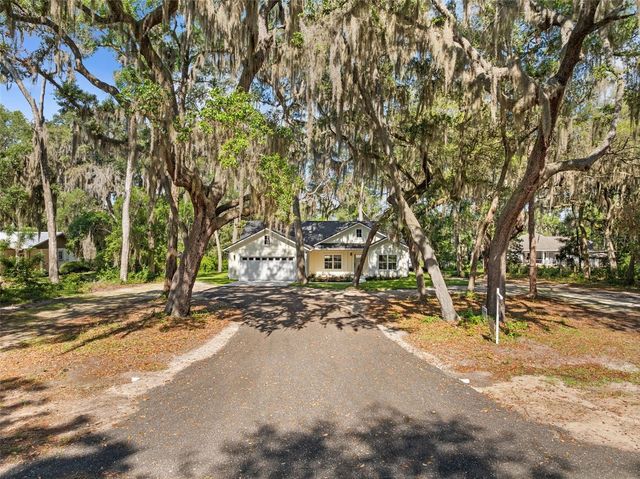 332 SE 3RD AVENUE, Melrose, FL 32666