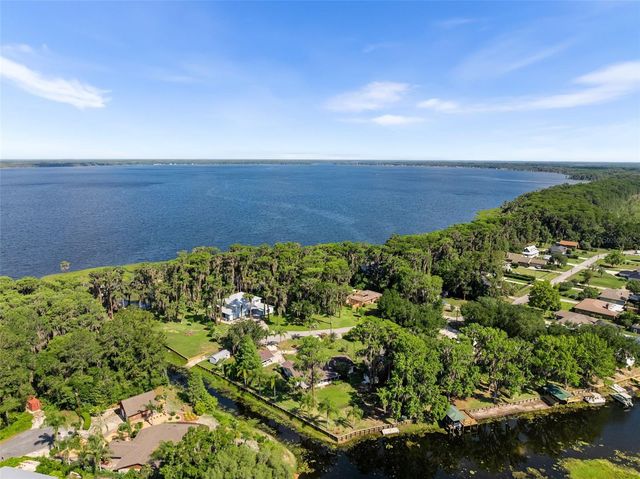 332 SE 3RD AVENUE, Melrose, FL 32666
