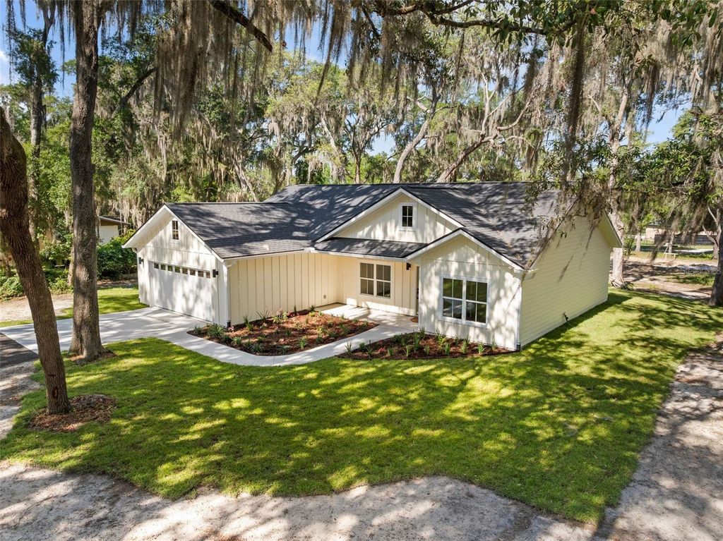 332 SE 3RD AVENUE, Melrose, FL 32666