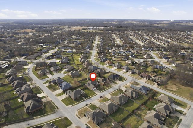 4845 S Farm Road 131, Springfield, MO 65810