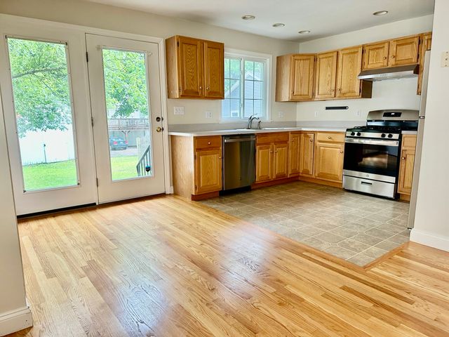 17 Myrtle Street 1, Watertown, MA 02472
