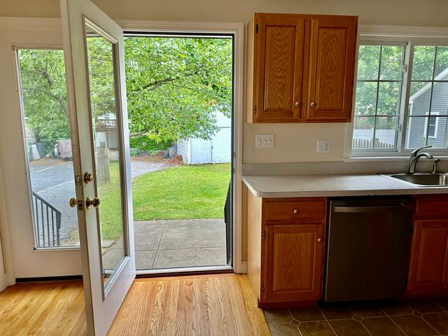 17 Myrtle Street 1, Watertown, MA 02472