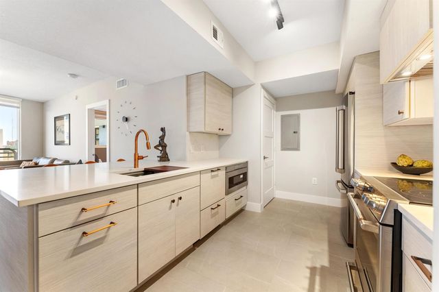 1551 N Flagler Drive 1114, West Palm Beach, FL 33401