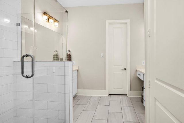 2020 Mcgowen Street 8E, Houston, TX 77004